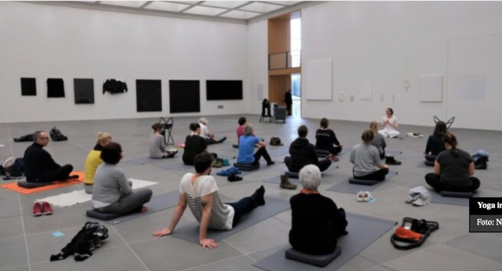 Yoga im Neuen Museum Nürnberg